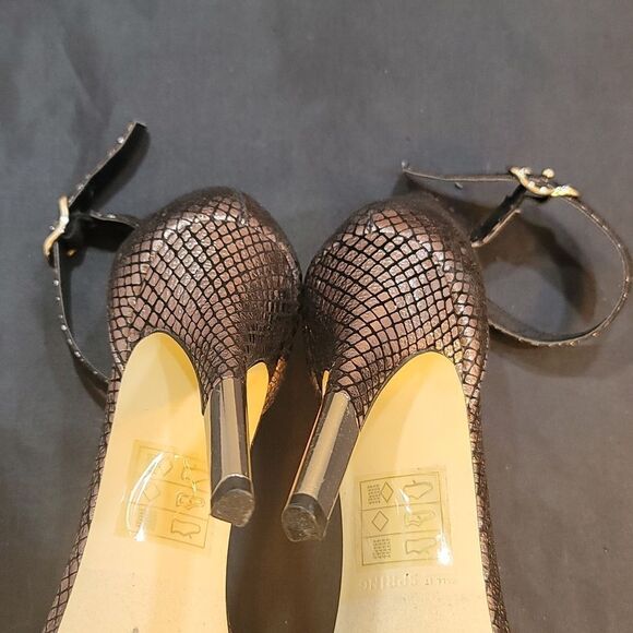 CALL IT SPRING HIGH HEEL STILETTOS OPEN TOE BUCKLE ANKLE STRAP CLOSURE SANDAL - Picture 11 of 14